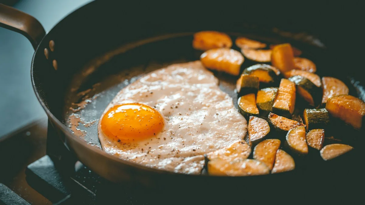Courgettes & eggs, all in one pan